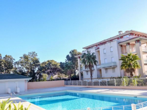 Apartment Les Calanques du Parc-7 by Interhome